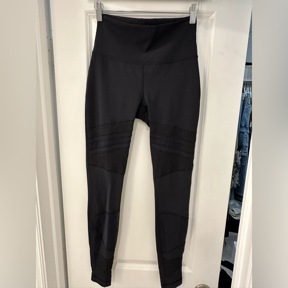 Open Mesh Lululemon Limited Edition